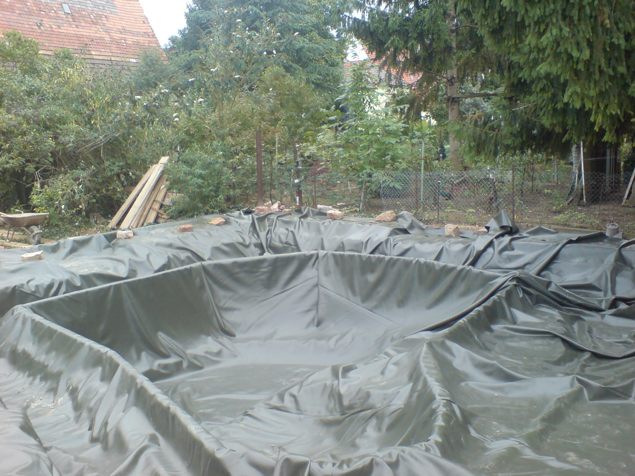 Heavy Duty UV Resistant EPDM Pond Liner - 0.75mm Thickness